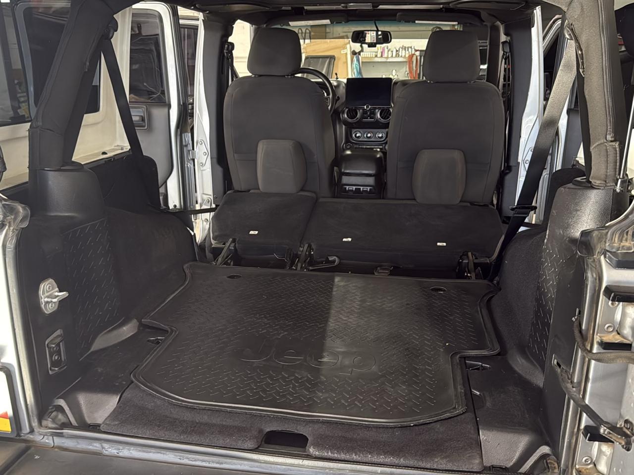 Jeep Wrangler Unlimited Sport 4WD 2016