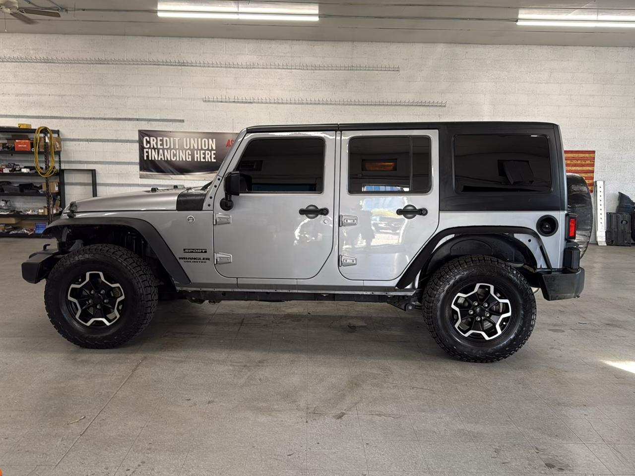 Jeep Wrangler Unlimited Sport 4WD 2016