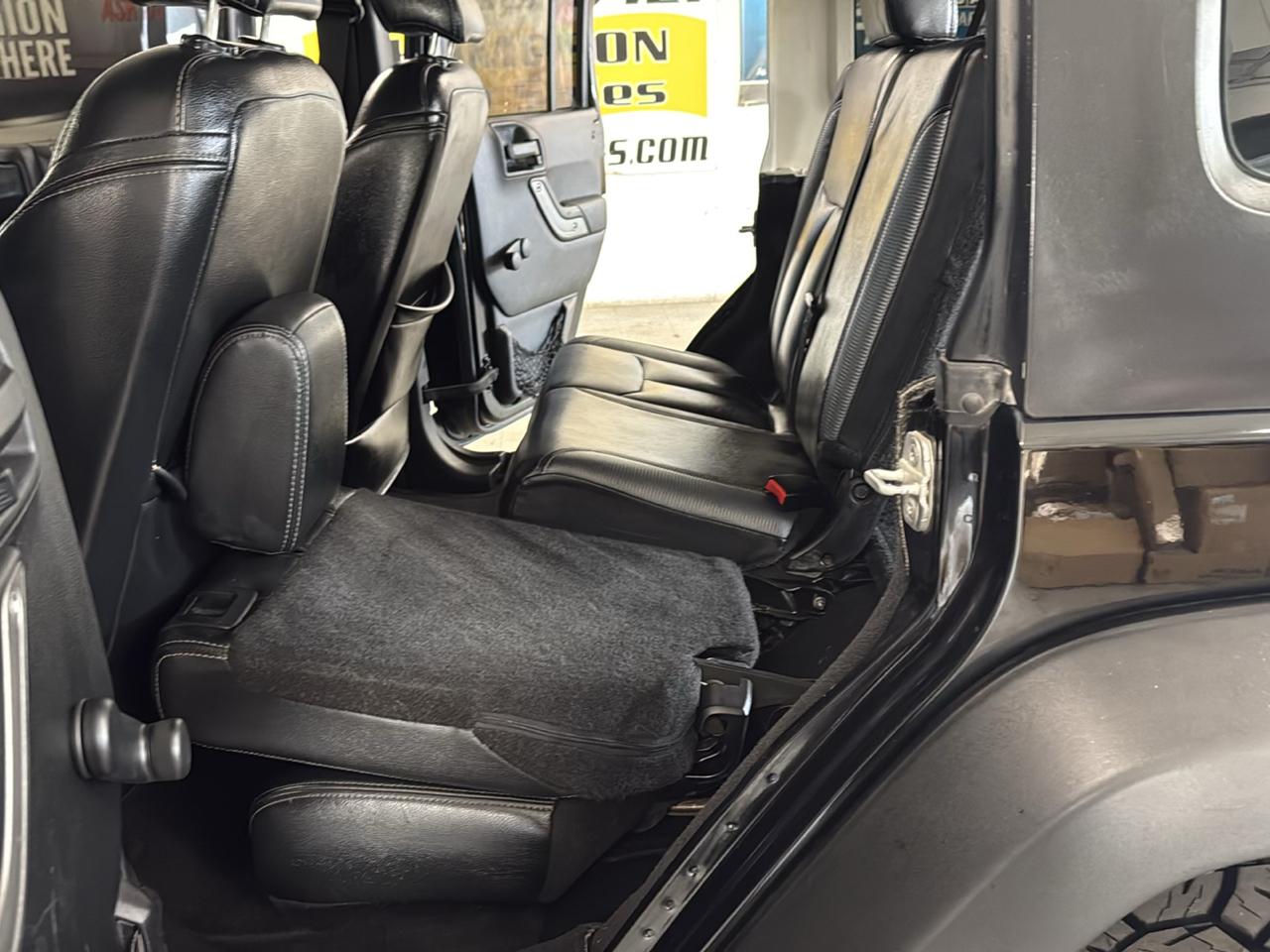 Jeep Wrangler Unlimited Sport 4WD 2013