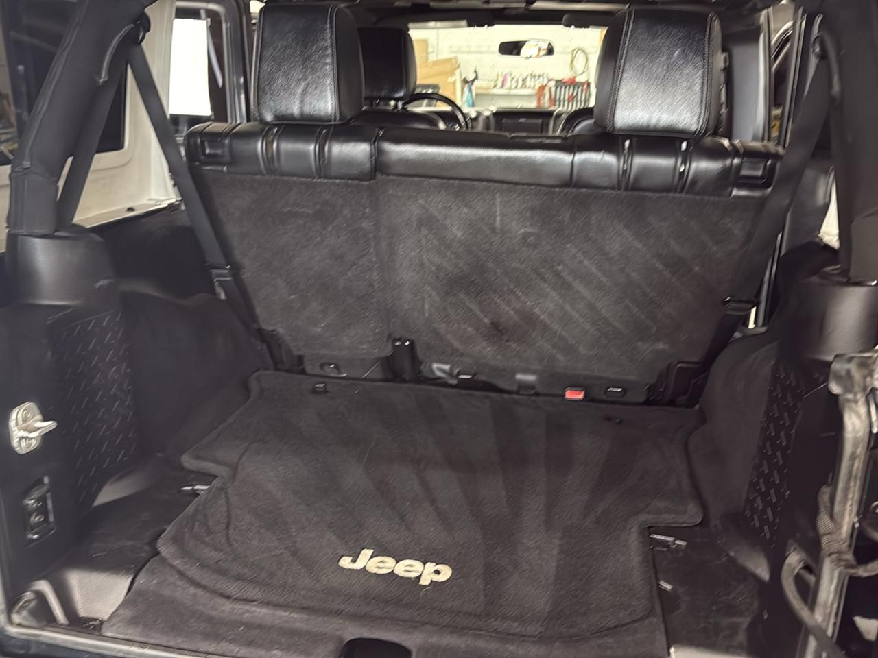 Jeep Wrangler Unlimited Sport 4WD 2013
