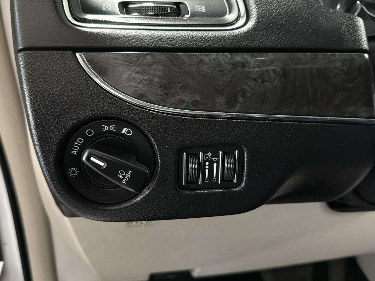 Chrysler Town & Country Touring 2015