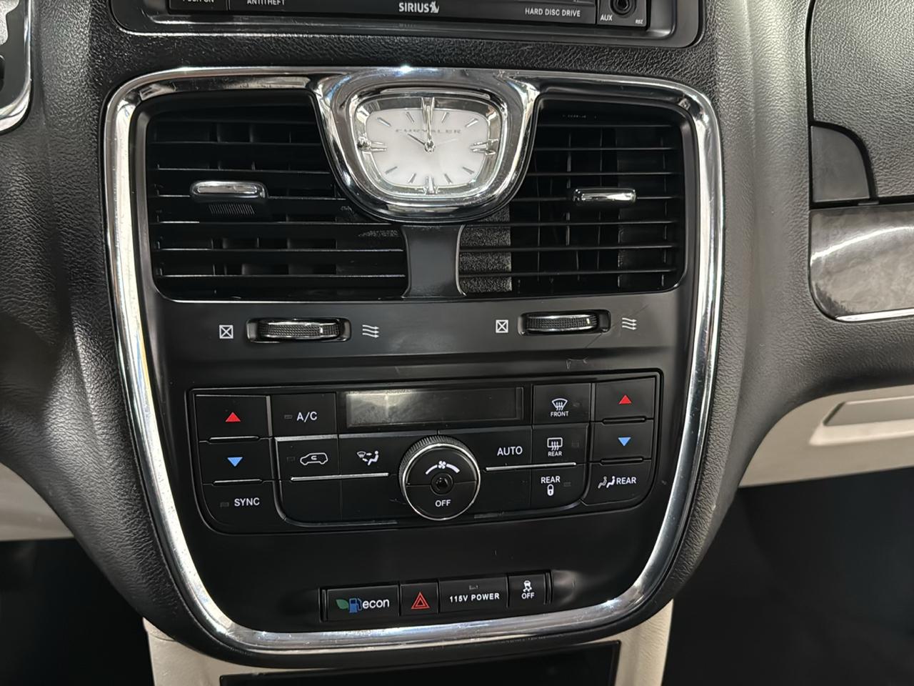 Chrysler Town & Country Touring 2015