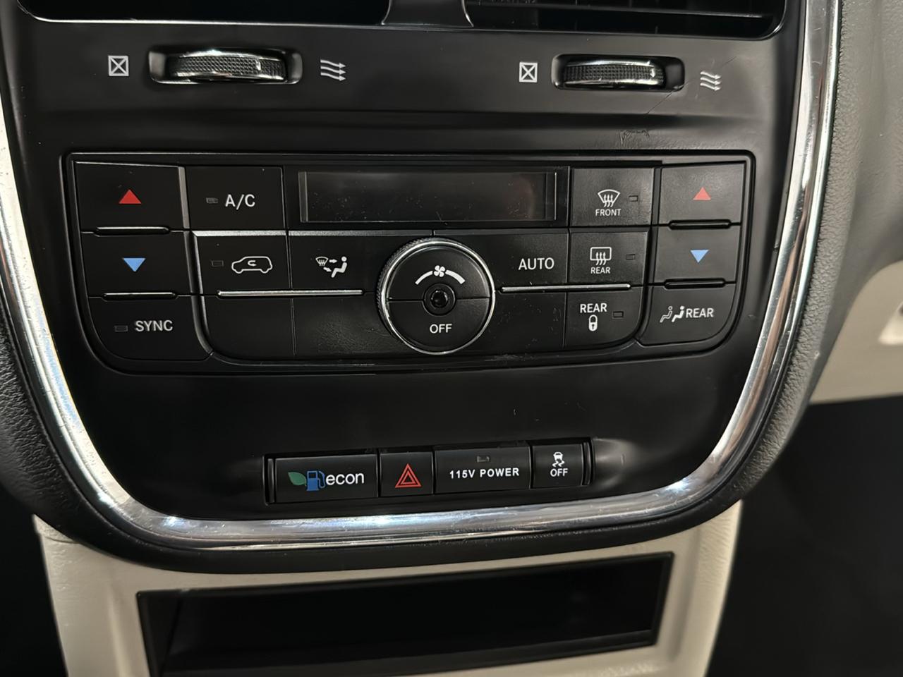 Chrysler Town & Country Touring 2015
