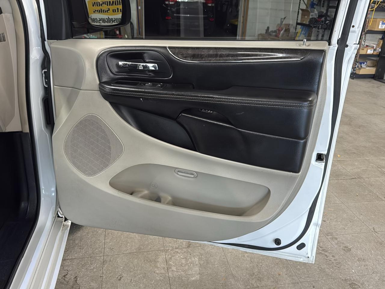 Chrysler Town & Country Touring 2015