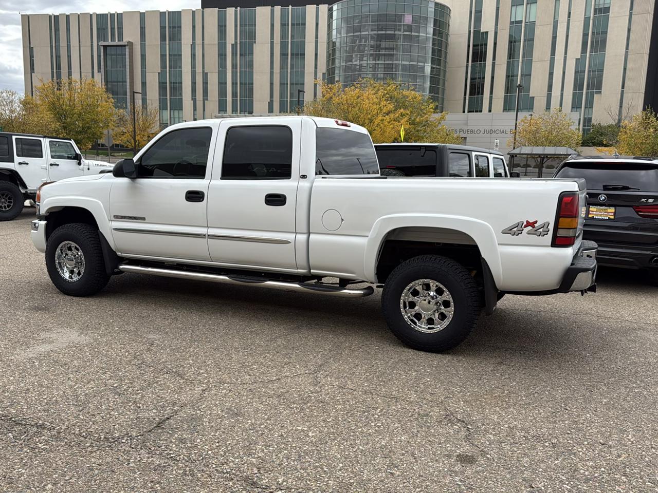 GMC Sierra 2500HD SLE Crew Cab 4WD 2005