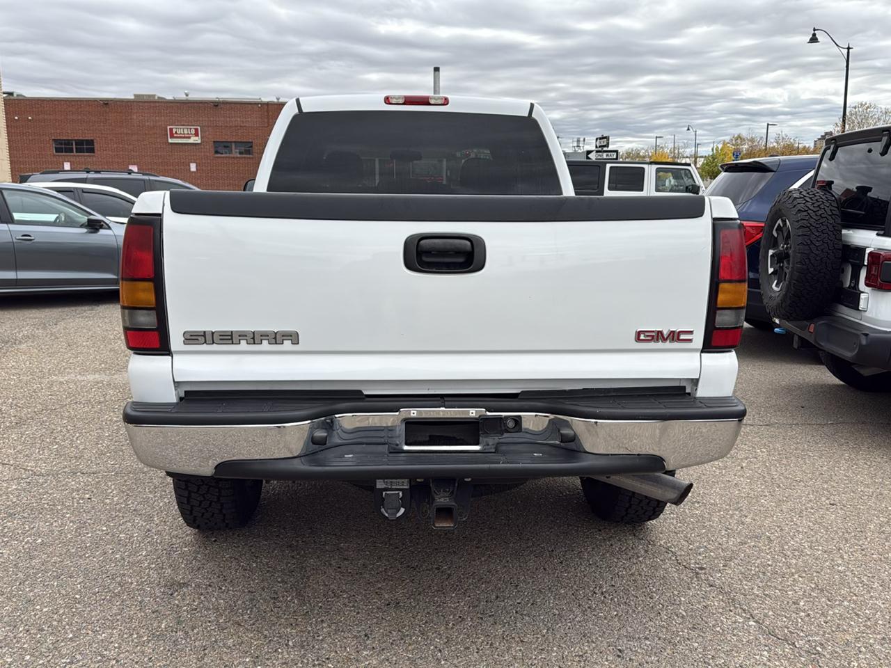 GMC Sierra 2500HD SLE Crew Cab 4WD 2005