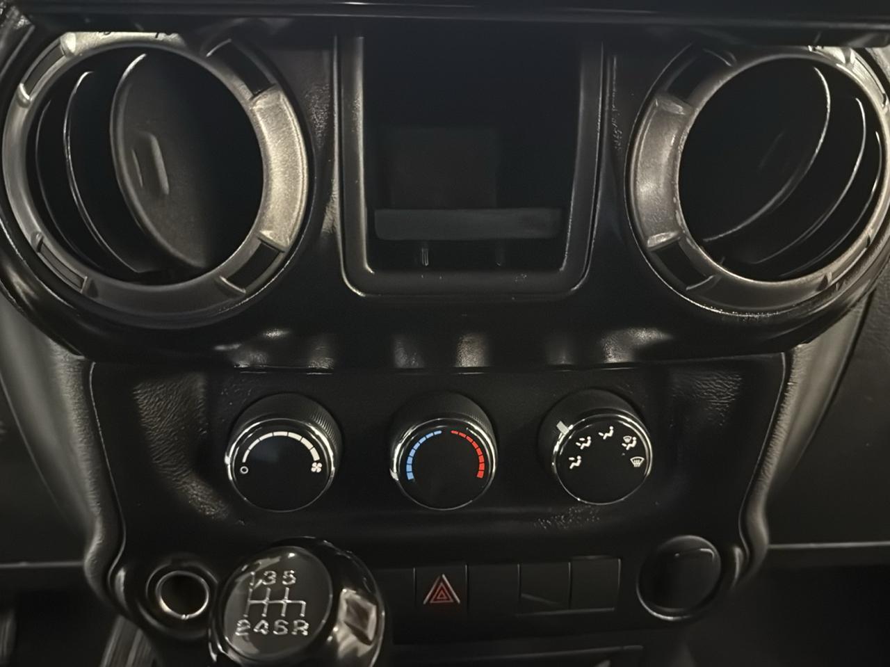 Jeep Wrangler Sport 4WD 2011