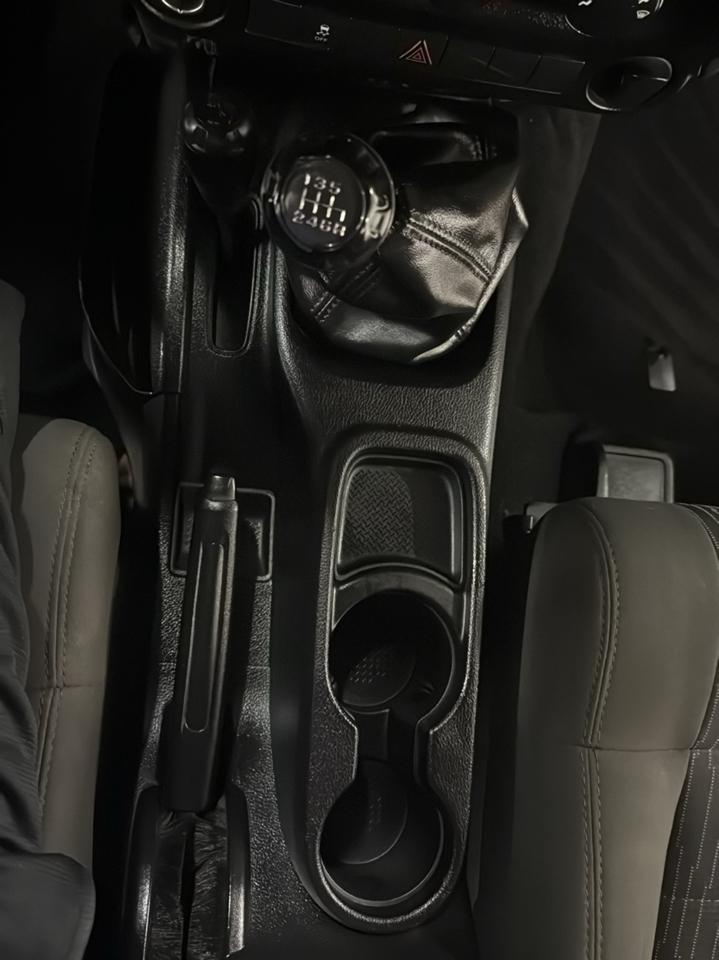 Jeep Wrangler Sport 4WD 2011