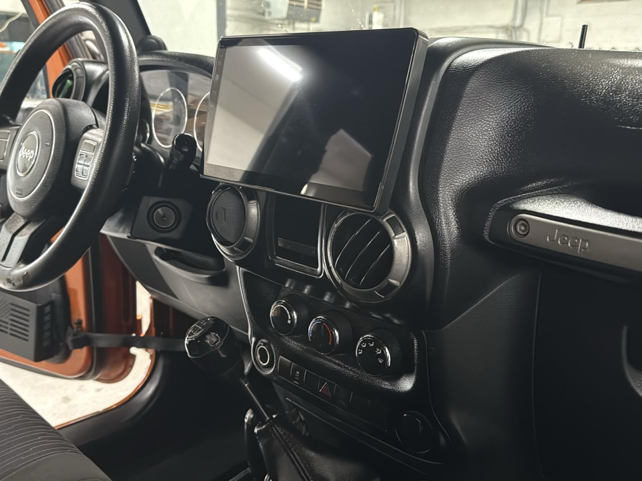 Jeep Wrangler Sport 4WD 2011