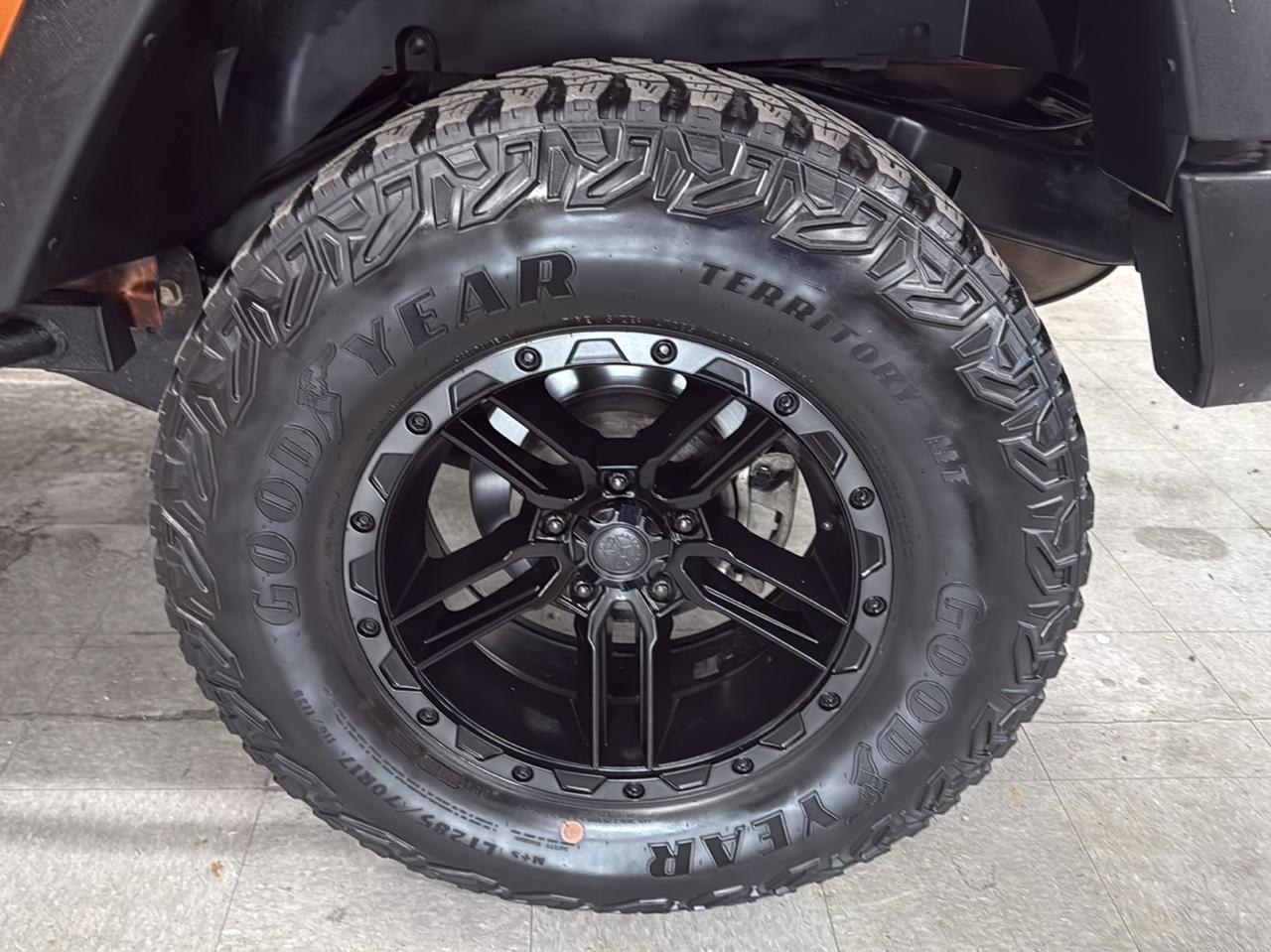 Jeep Wrangler Sport 4WD 2011