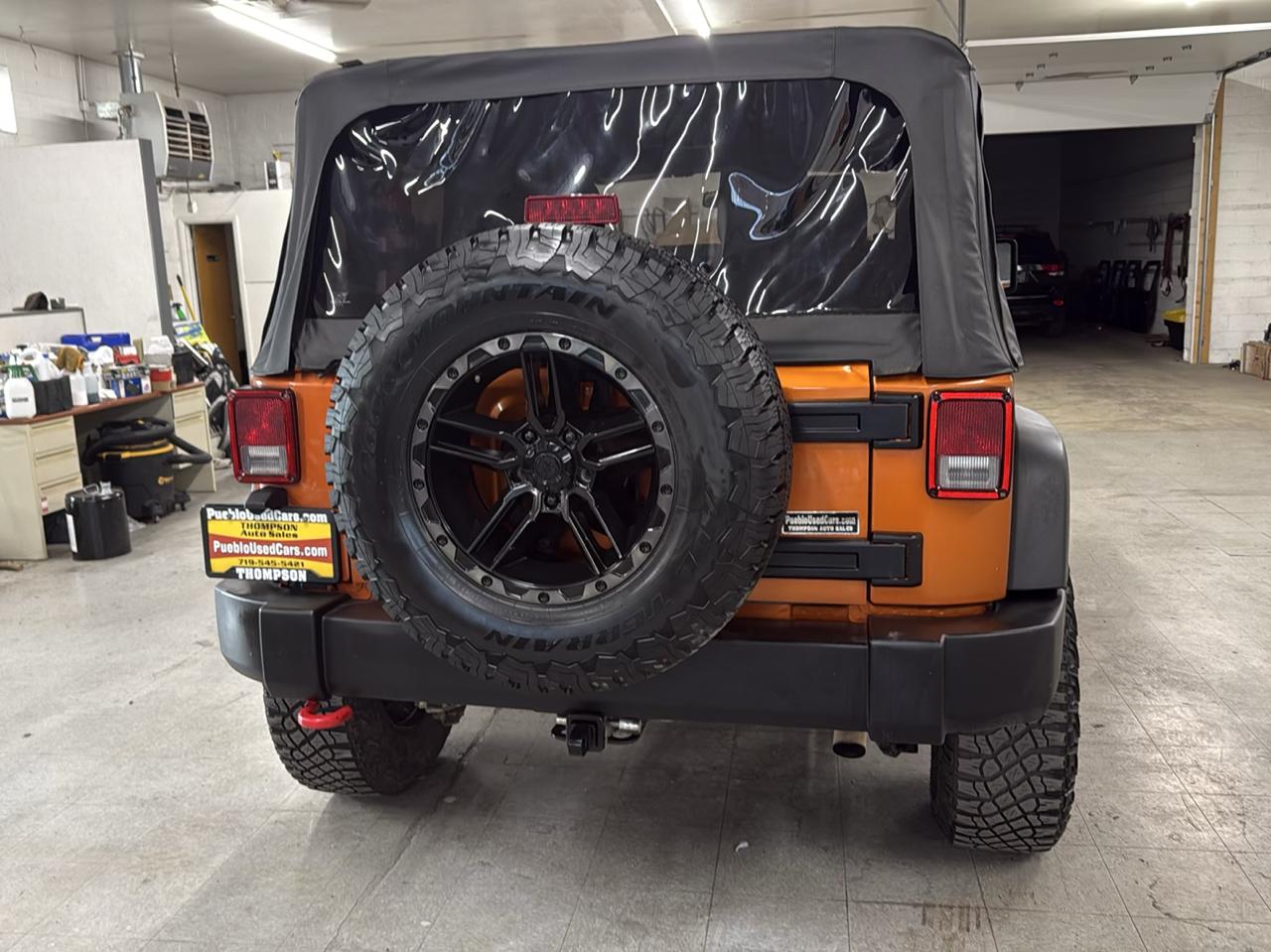 Jeep Wrangler Sport 4WD 2011