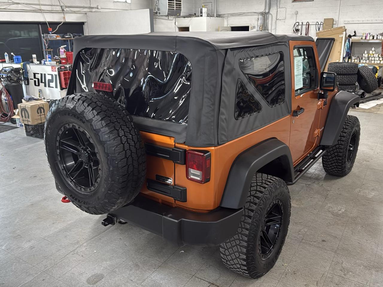 Jeep Wrangler Sport 4WD 2011