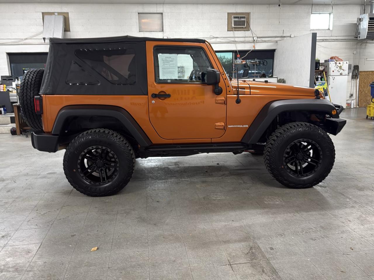 Jeep Wrangler Sport 4WD 2011