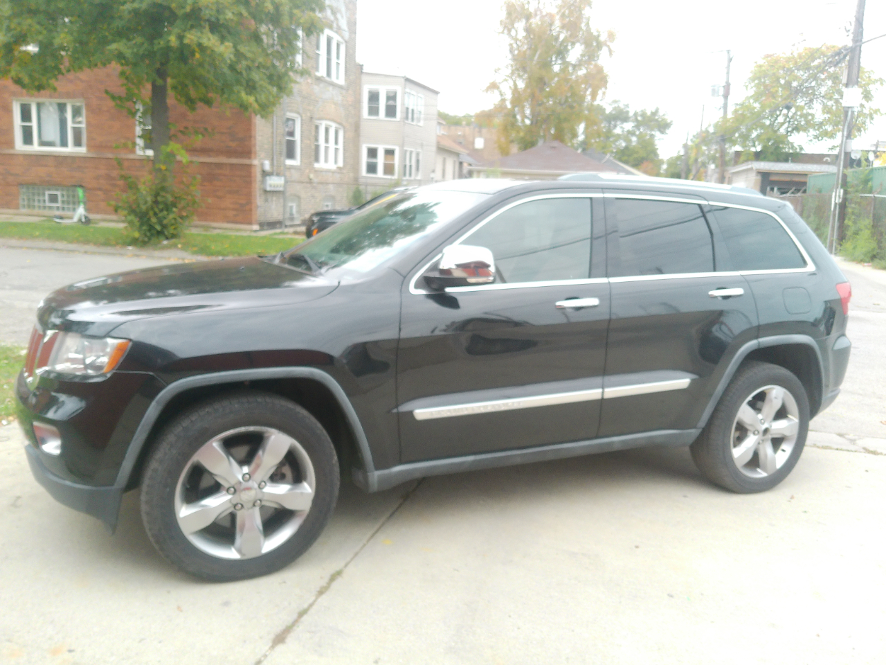 Jeep Grand Cherokee Overland 4WD 2011 Jeep Grand Cherokee Overland 4WD 2011