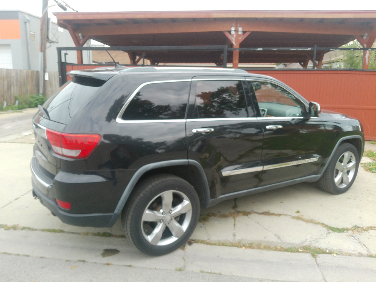 Jeep Grand Cherokee Overland 4WD 2011 Jeep Grand Cherokee Overland 4WD 2011