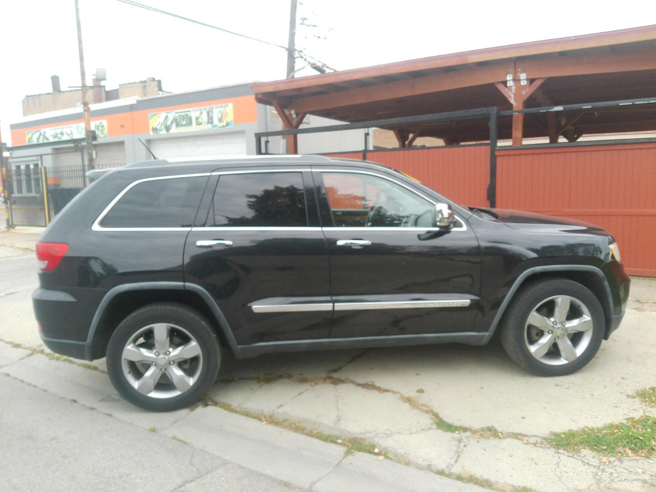 Jeep Grand Cherokee Overland 4WD 2011 Jeep Grand Cherokee Overland 4WD 2011