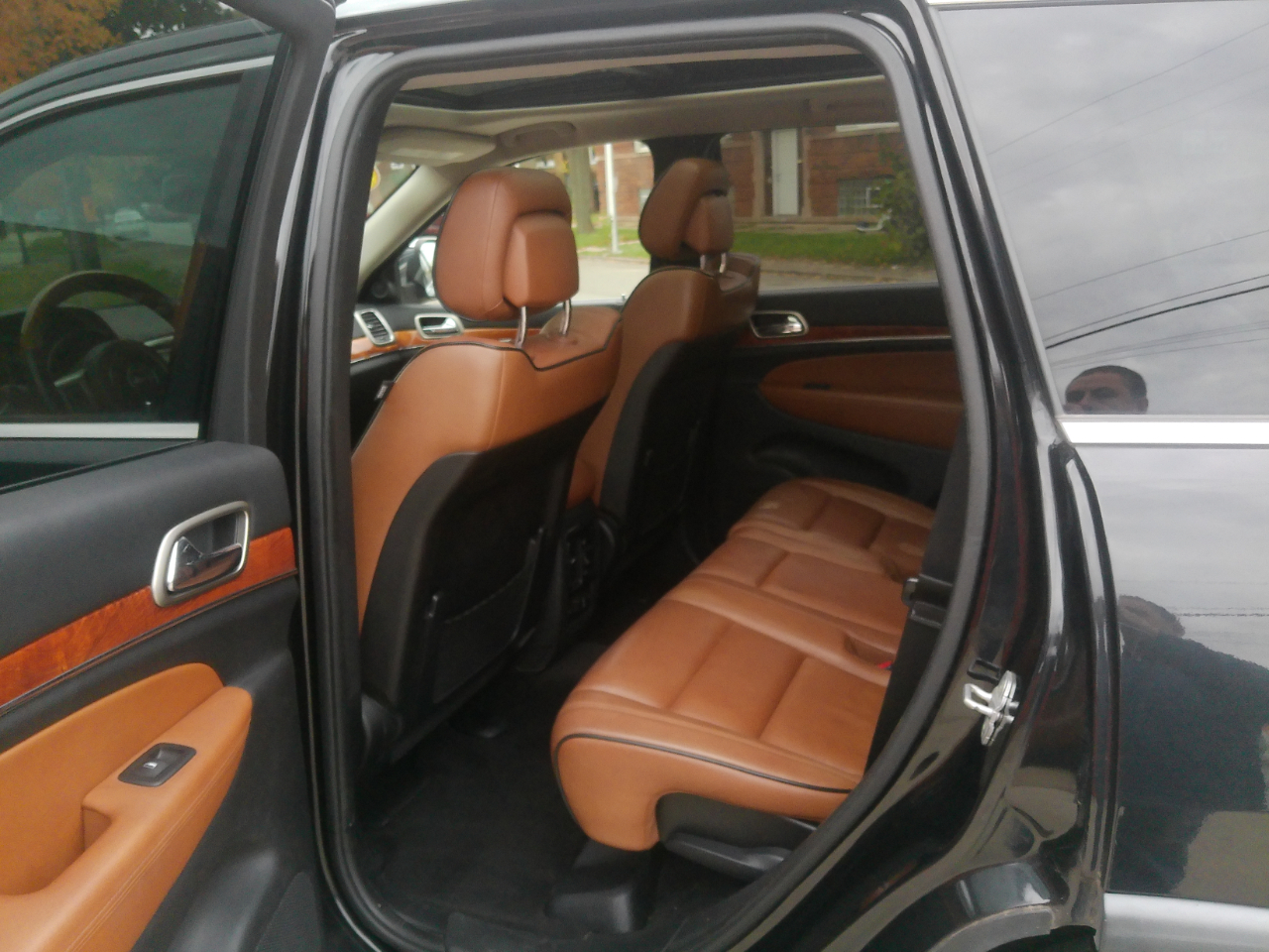 Jeep Grand Cherokee Overland 4WD 2011 Jeep Grand Cherokee Overland 4WD 2011