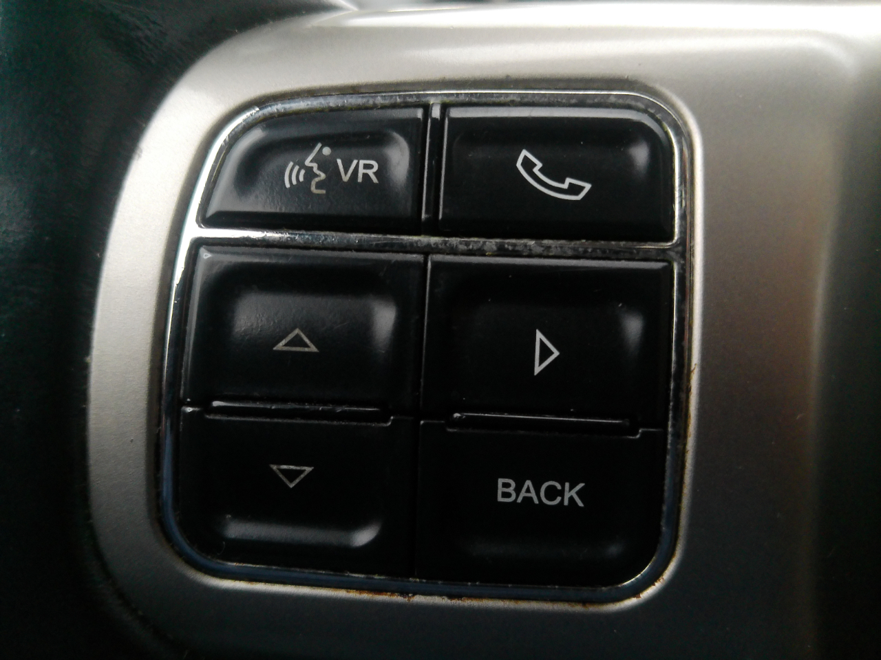 Jeep Grand Cherokee Overland 4WD 2011 Jeep Grand Cherokee Overland 4WD 2011