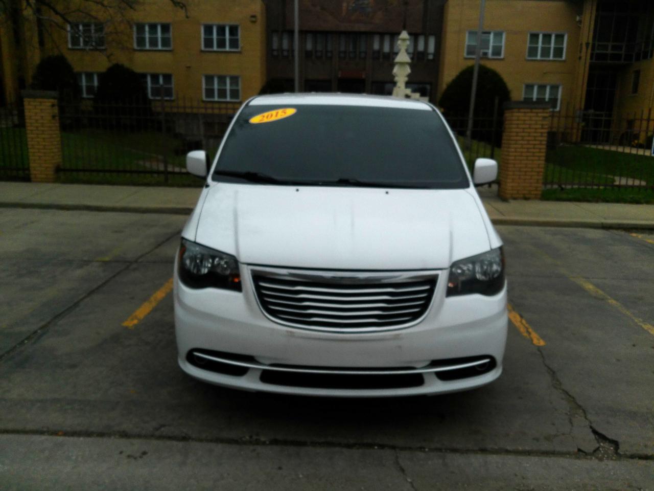 2015 Chrysler Town & Country S