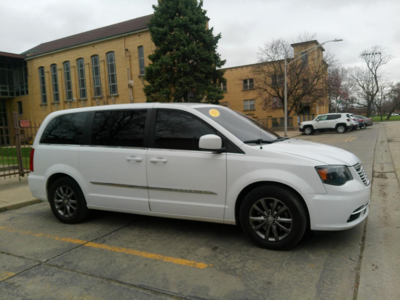 Chrysler Town & Country S 2015