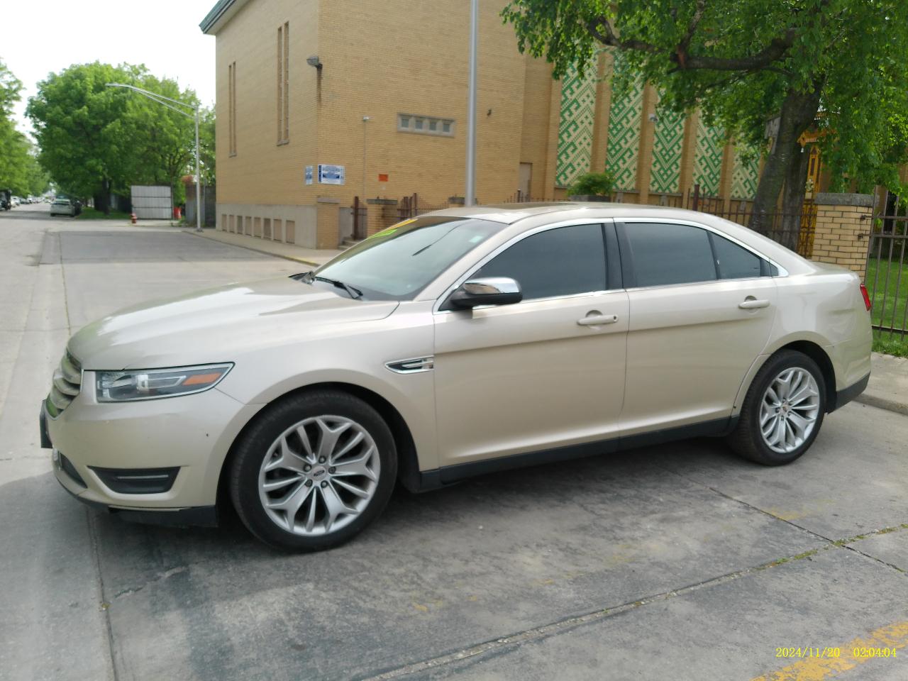 Ford Taurus Limited FWD 2018