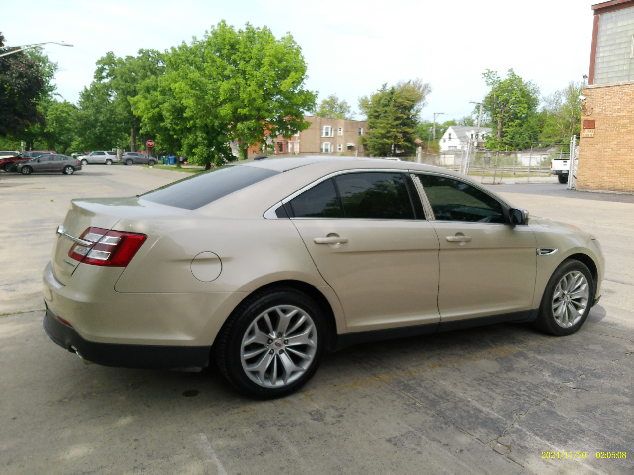 Ford Taurus Limited FWD 2018
