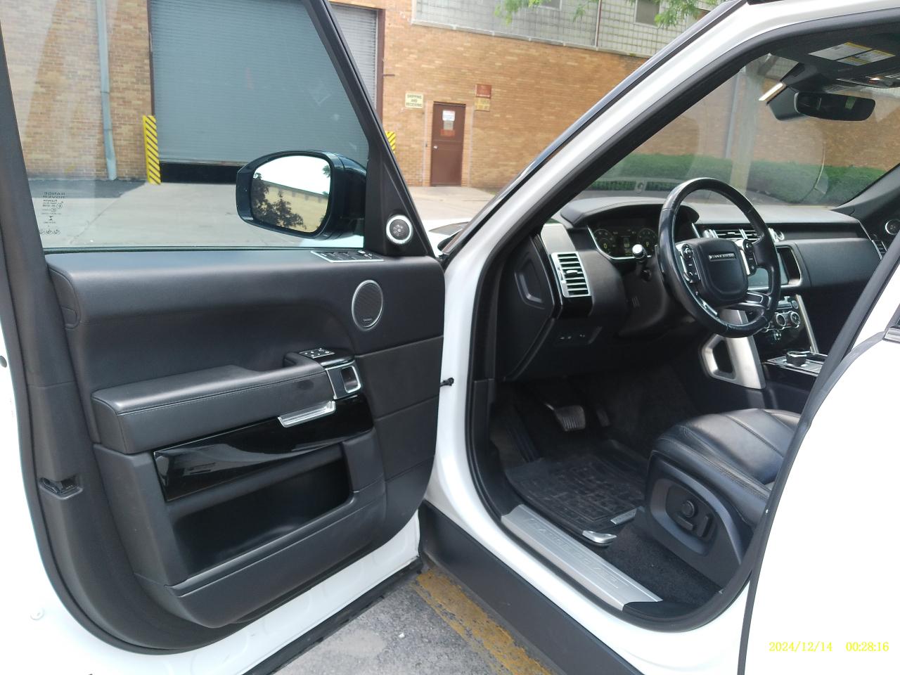 Land Rover Range Rover Base 2017