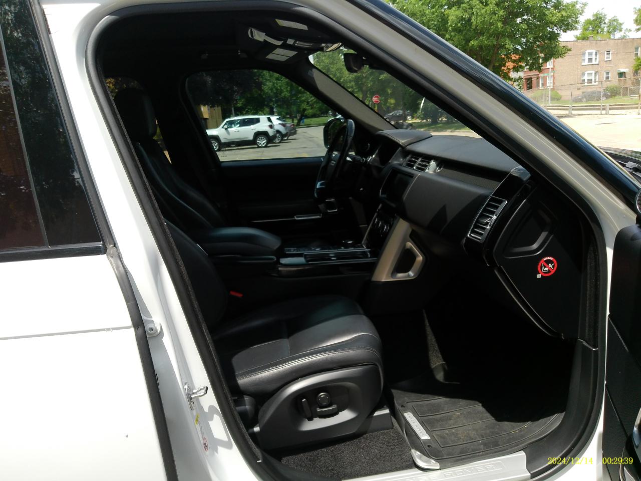 Land Rover Range Rover Base 2017