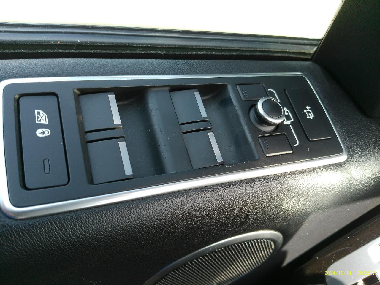 Land Rover Range Rover Base 2017