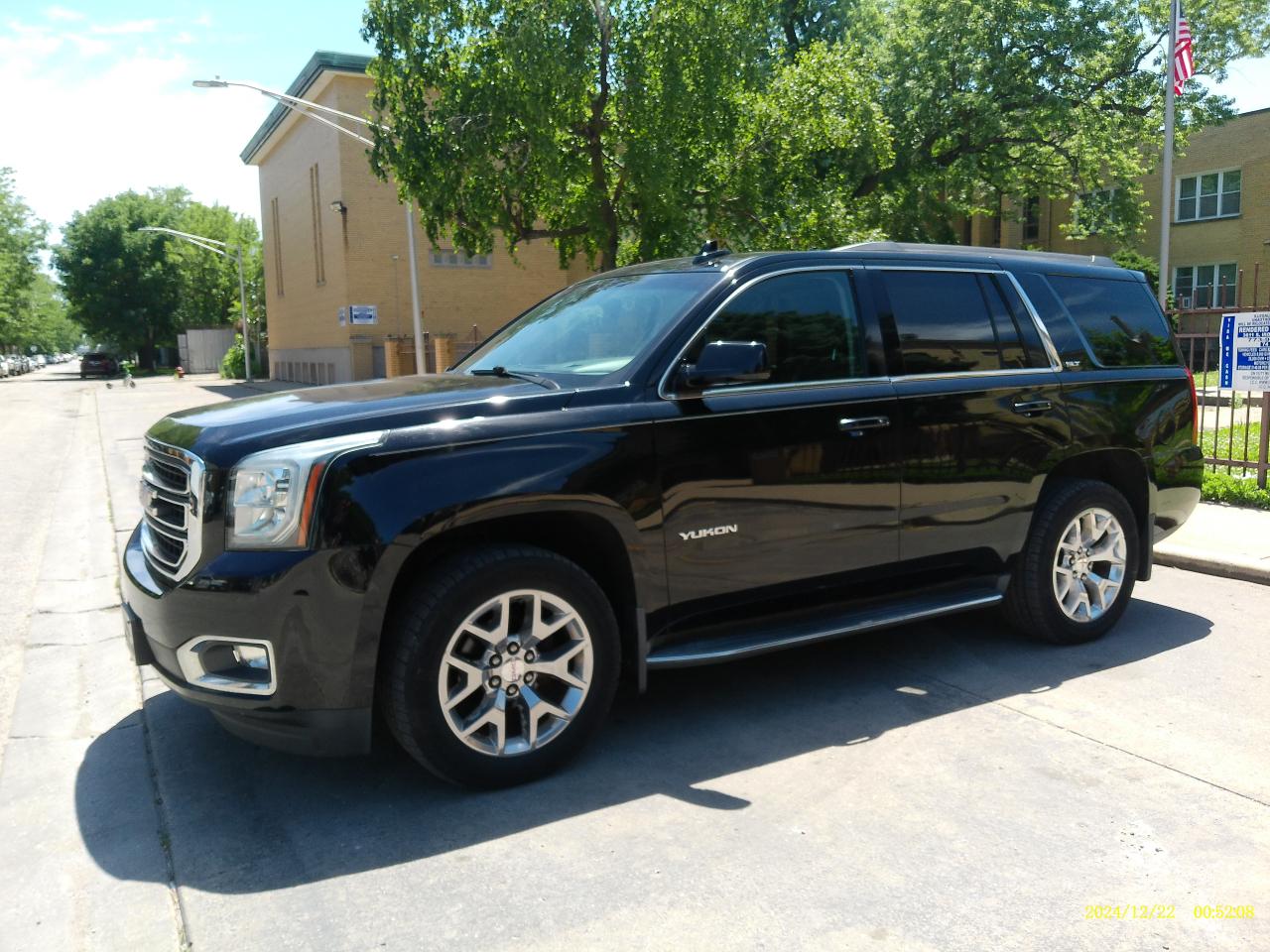 GMC Yukon SLT 4WD 2015