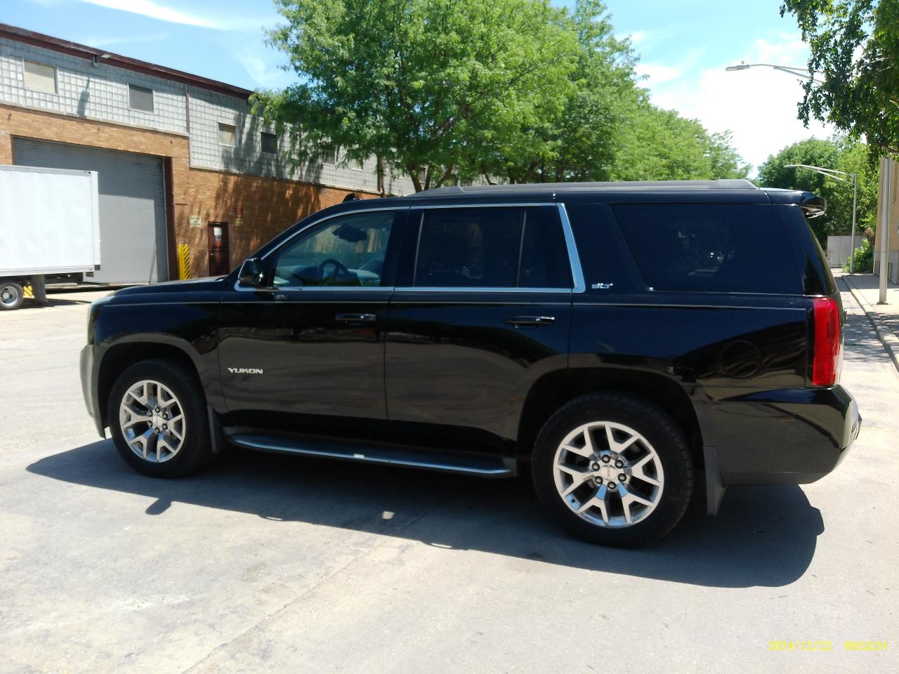 GMC Yukon SLT 4WD 2015