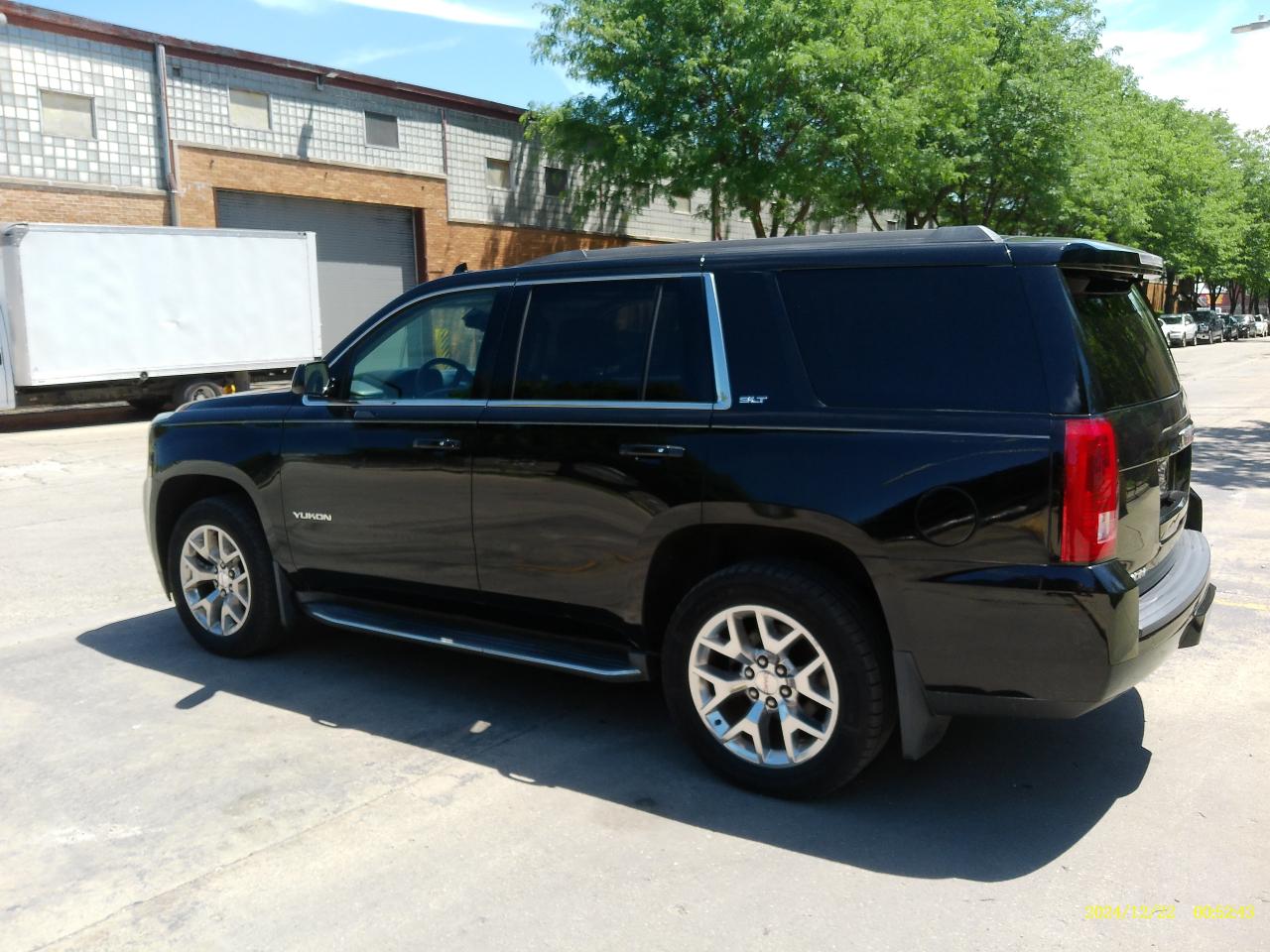 GMC Yukon SLT 4WD 2015