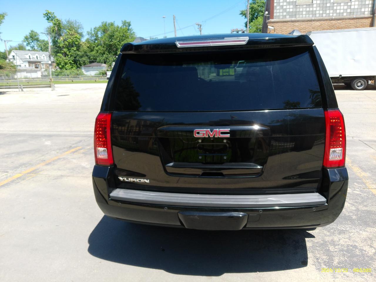 GMC Yukon SLT 4WD 2015