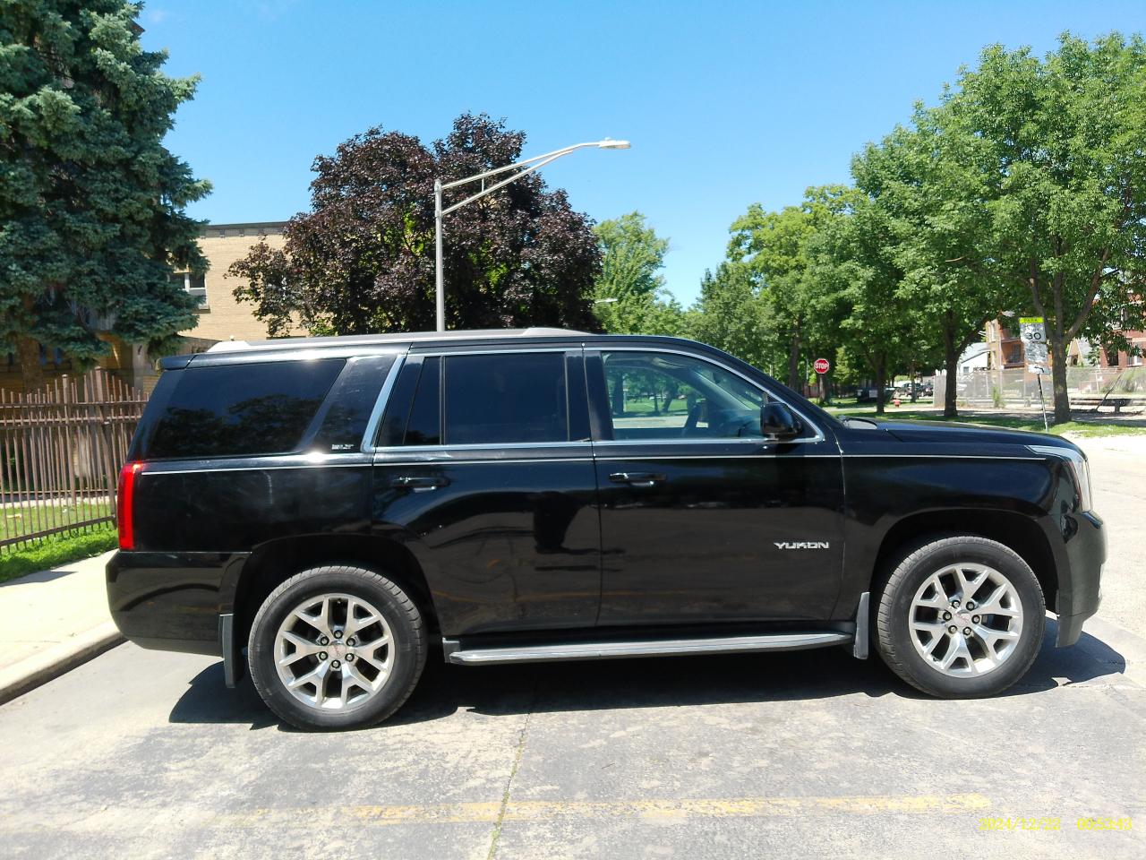 GMC Yukon SLT 4WD 2015