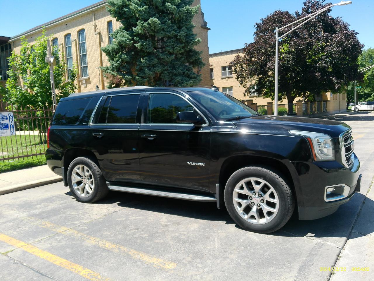 GMC Yukon SLT 4WD 2015