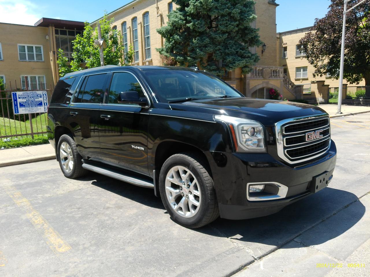 GMC Yukon SLT 4WD 2015
