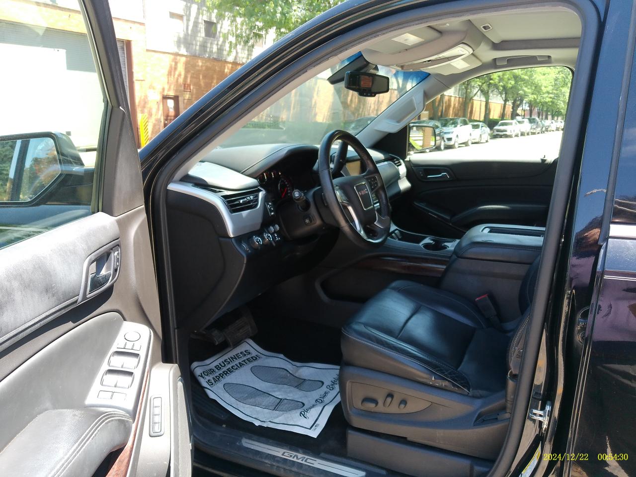 GMC Yukon SLT 4WD 2015