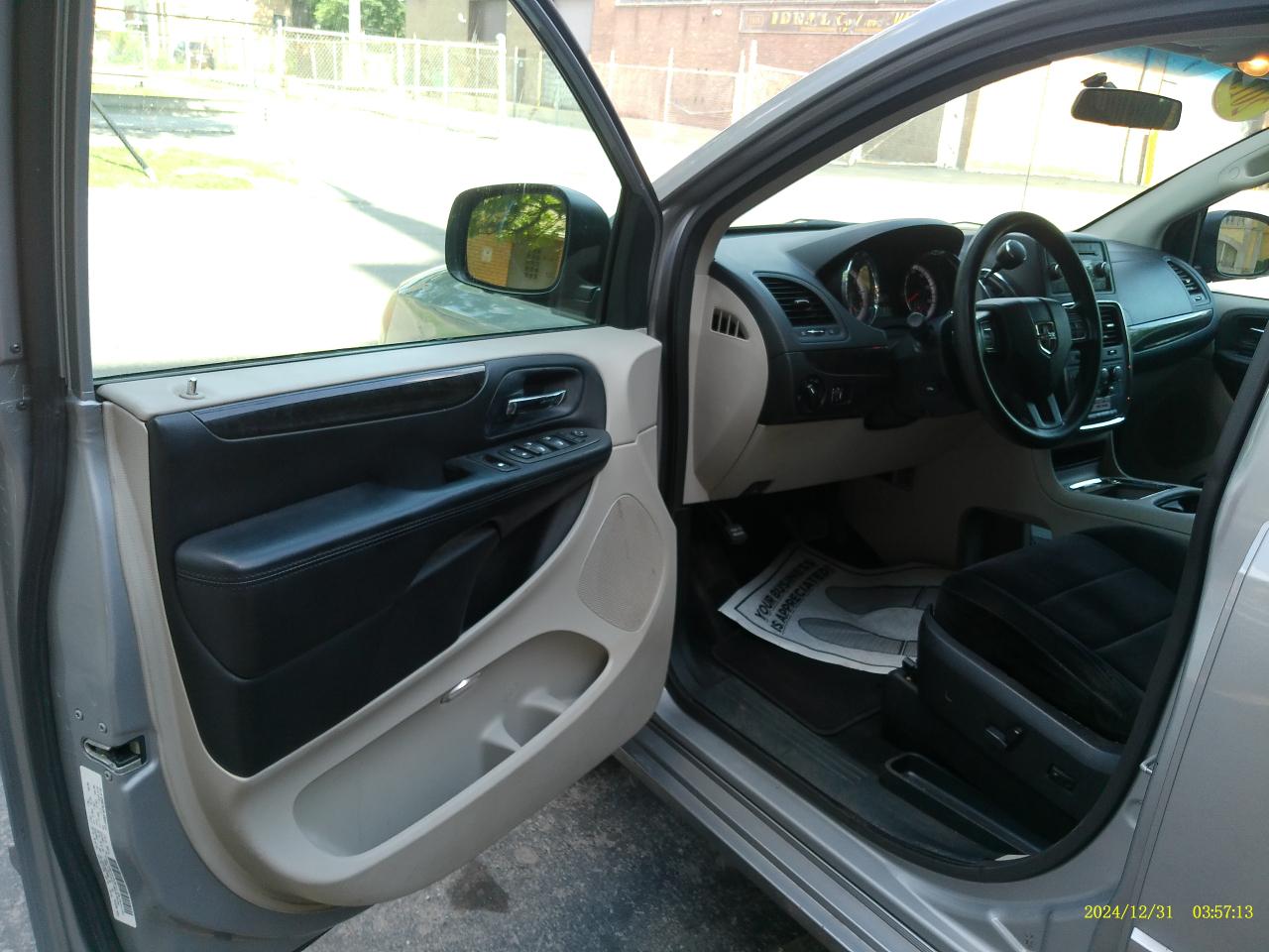 Dodge Grand Caravan SXT 2013