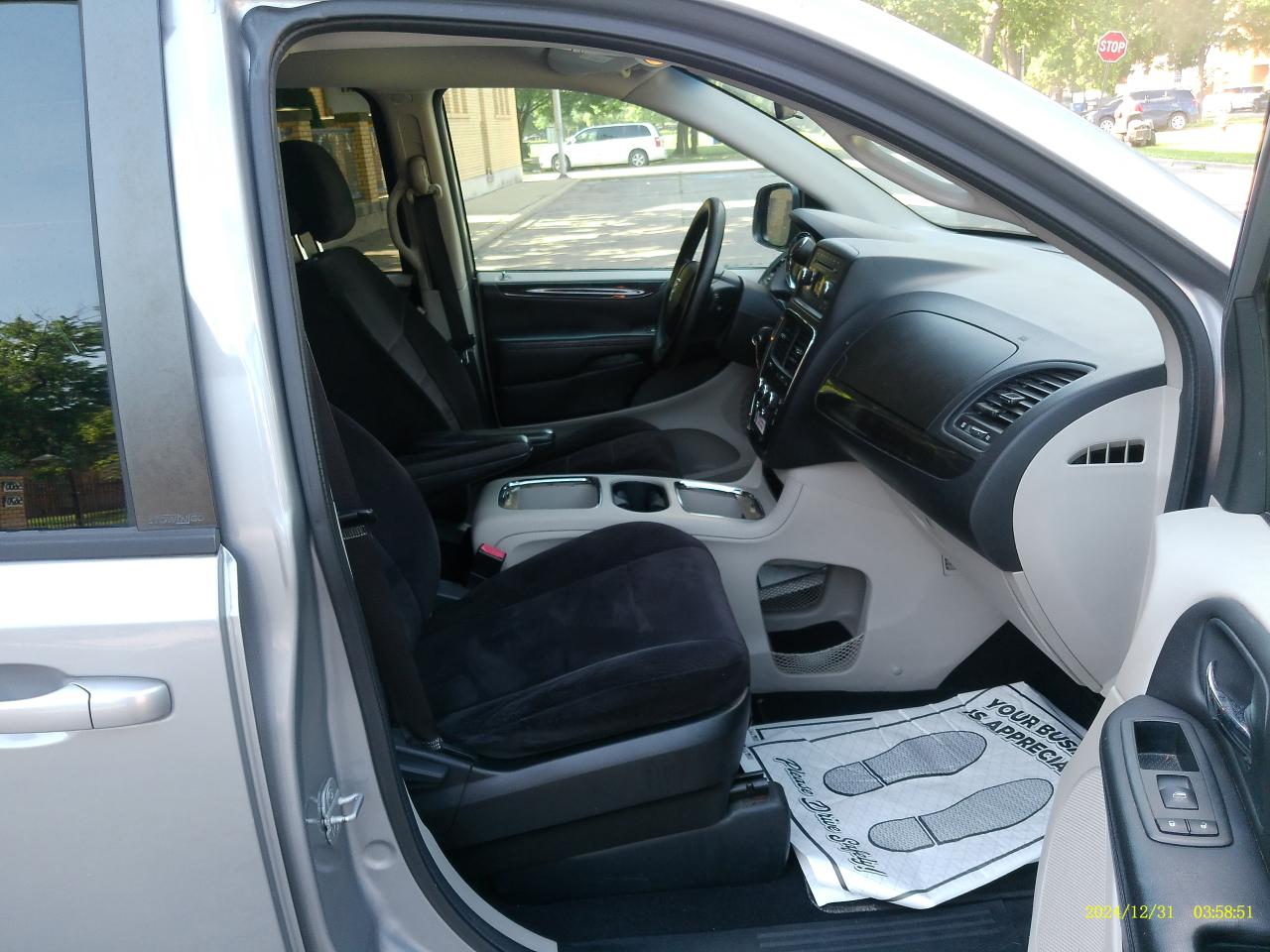 Dodge Grand Caravan SXT 2013