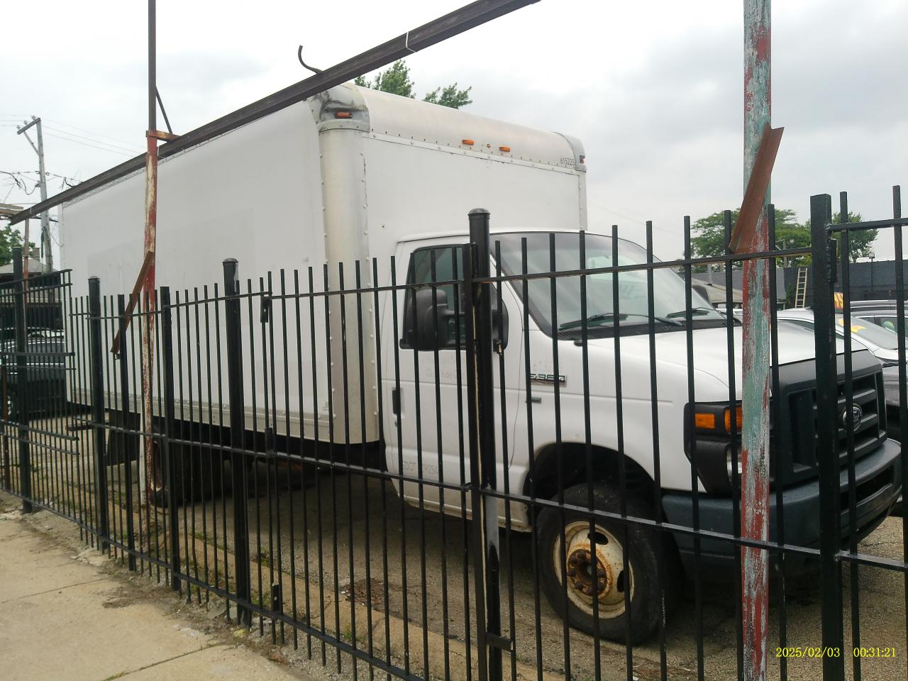 Ford Econoline E-350 Super Duty 2016