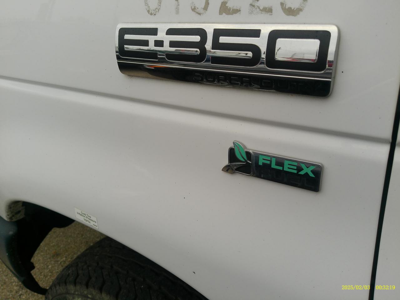 Ford Econoline E-350 Super Duty 2016