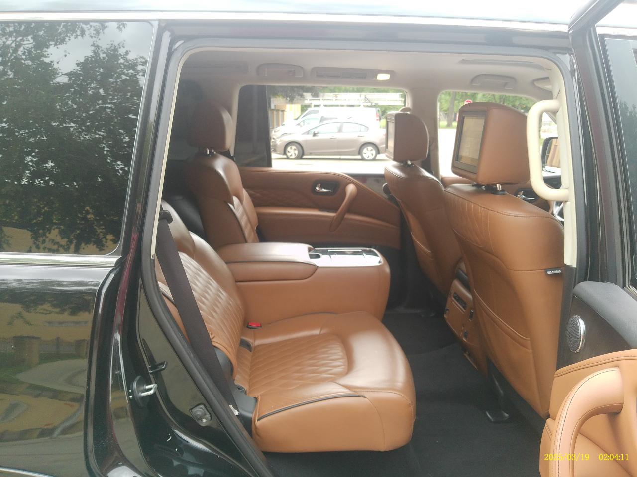 Infiniti QX80 LUXE 2019