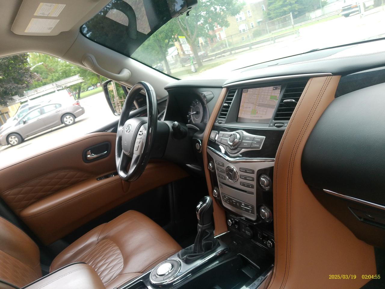 Infiniti QX80 LUXE 2019