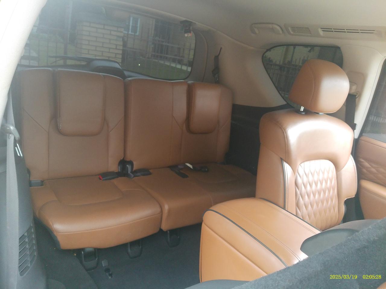 Infiniti QX80 LUXE 2019