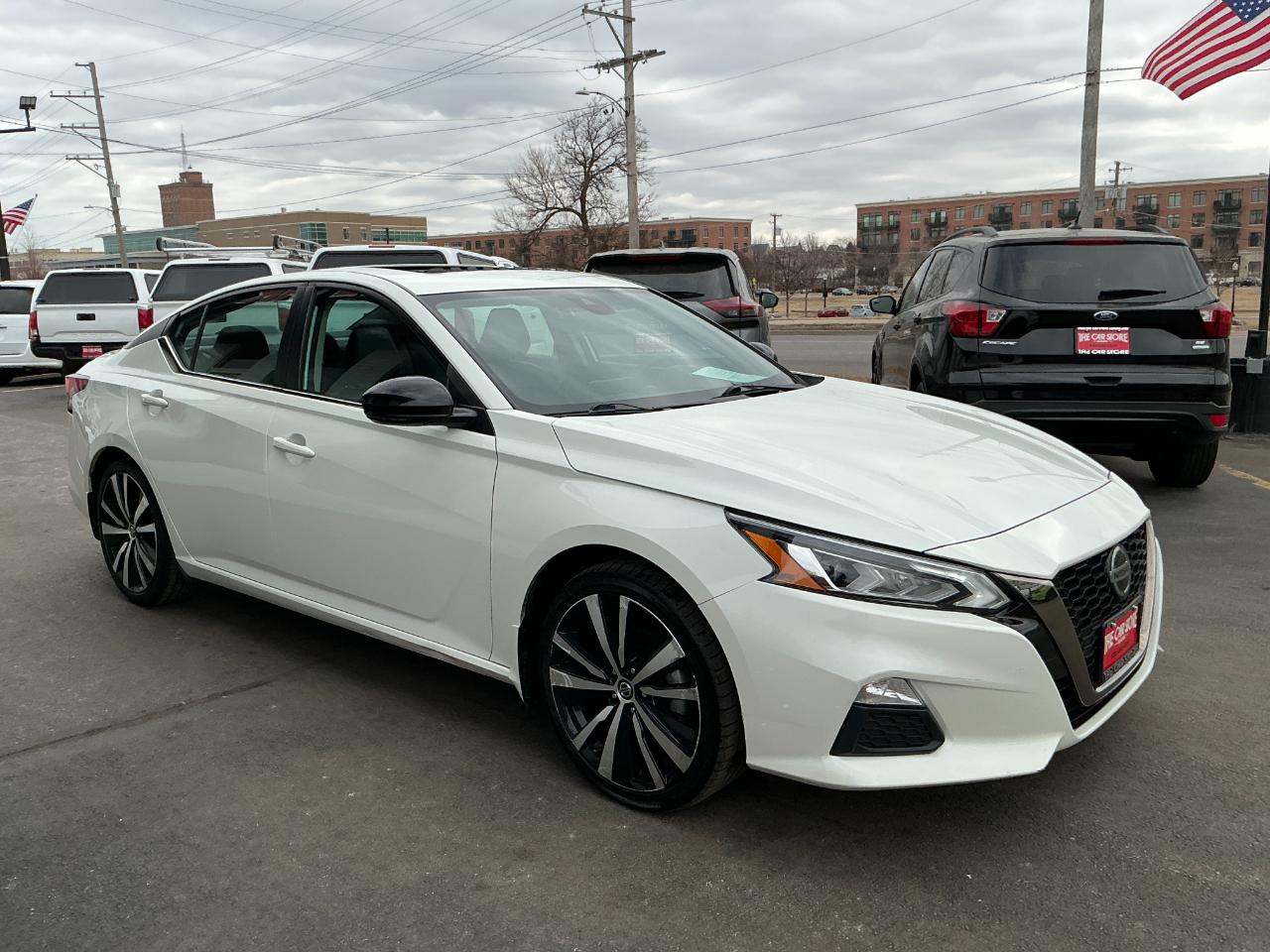 Nissan Altima 2.5 SR Sedan 2021