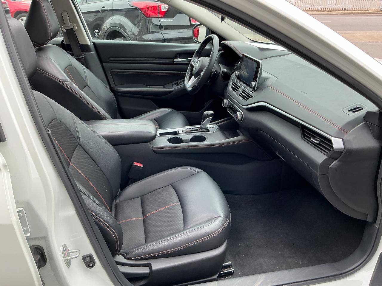 Nissan Altima 2.5 SR Sedan 2021