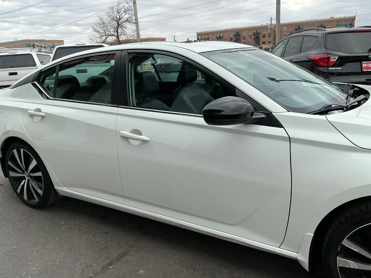 Nissan Altima 2.5 SR Sedan 2021