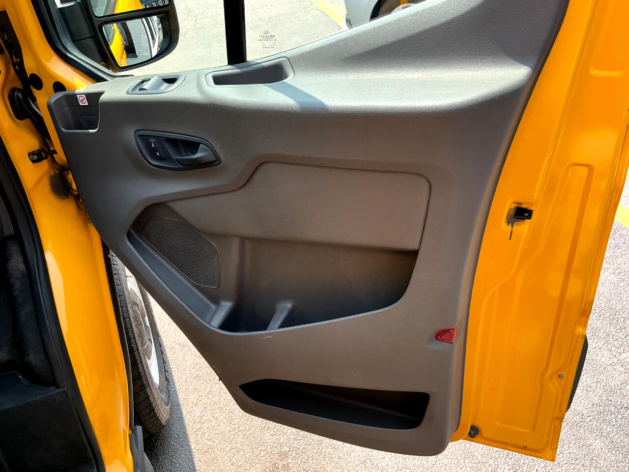 2020 Ford Transit Cargo Van photo 18