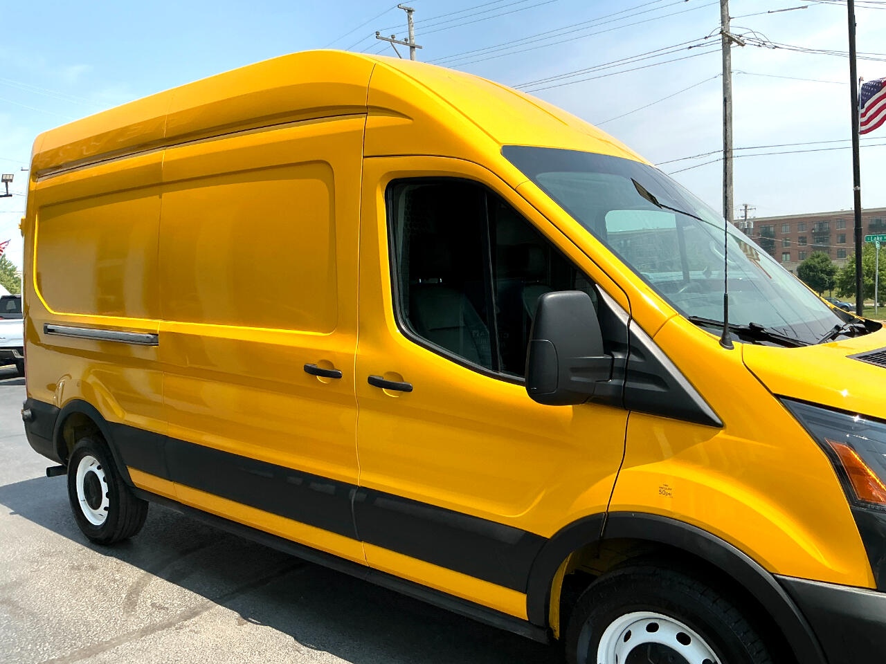 2020 Ford Transit Cargo Van photo 21