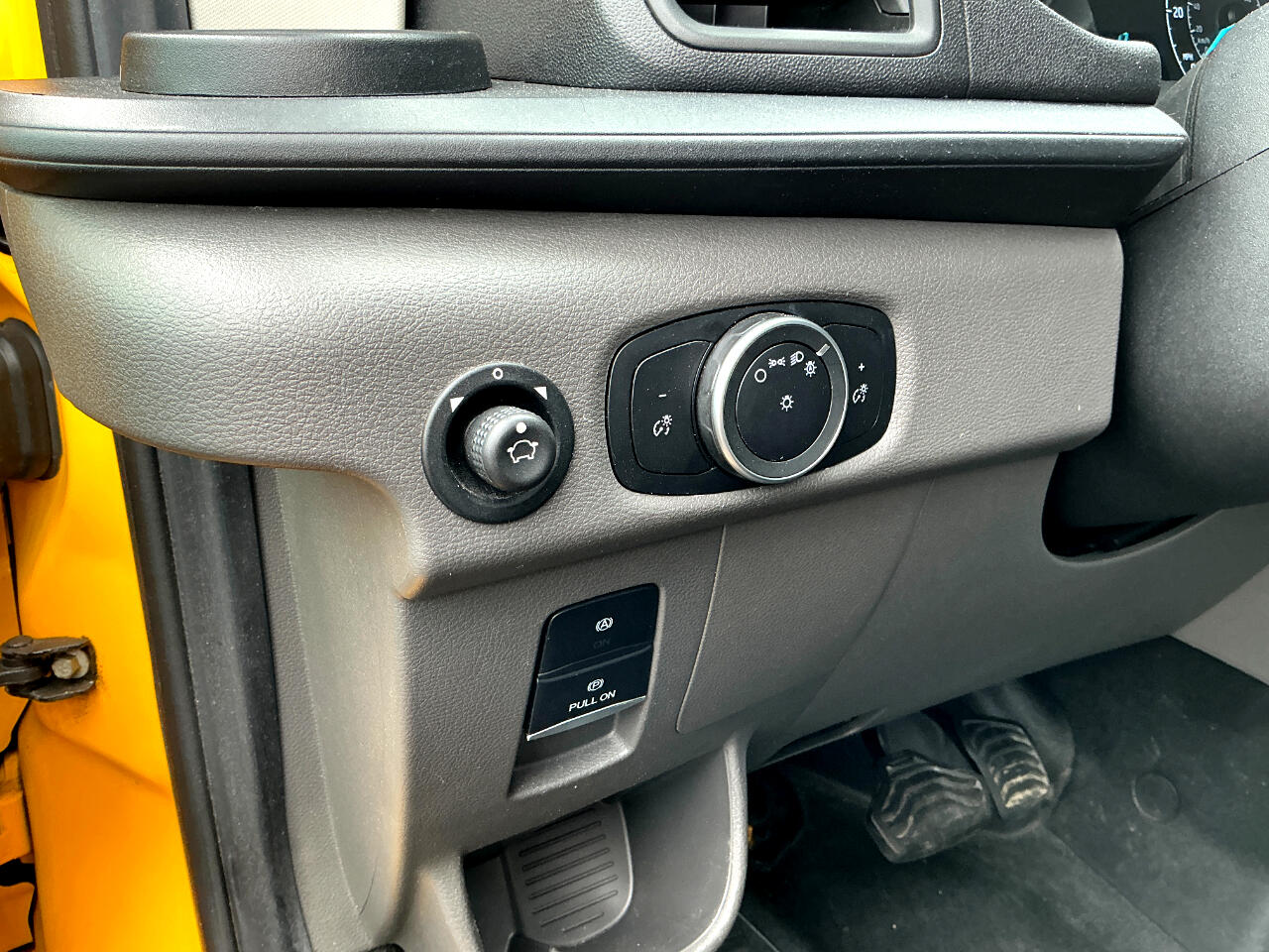 2021 Ford Transit Cargo Van photo 6